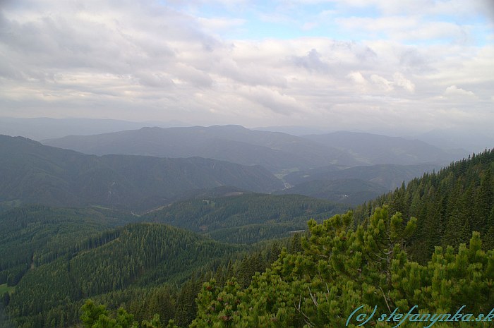 Pohľad z Reisstalersteigu do doliny Raxental