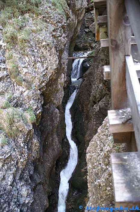 Wasserlochklamm - pod mostíkmi
