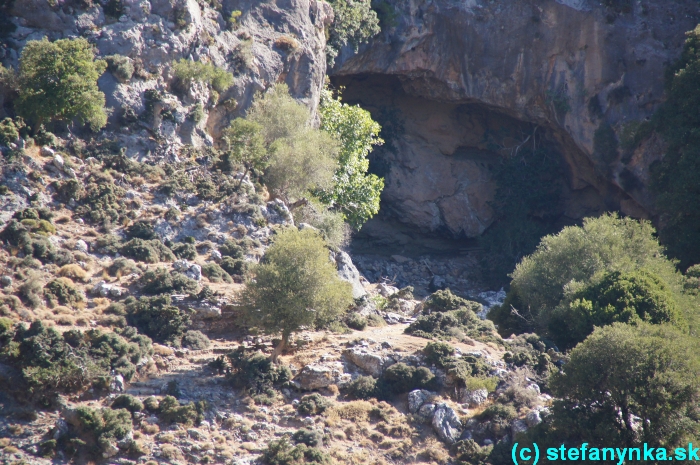 Platania gorge, Kréta, Stefanynka - Panova jaskyňa (jaskyňa Pana - t.j. postavy z gréckej mytológie)