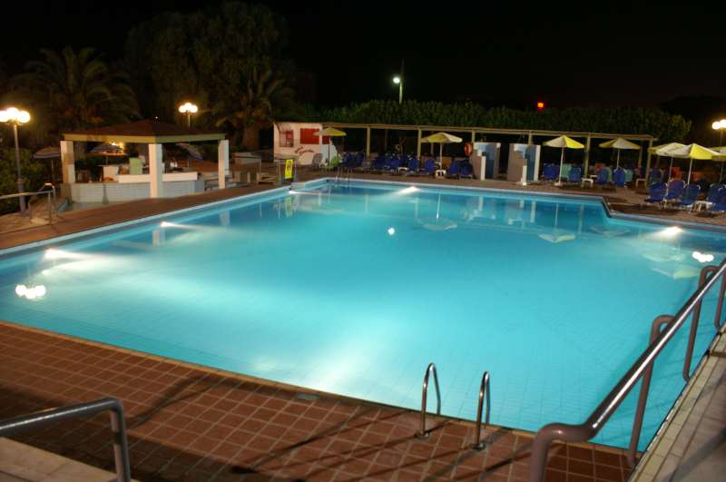 Bazén hotela Santa Marina, Amoudara, Kréta