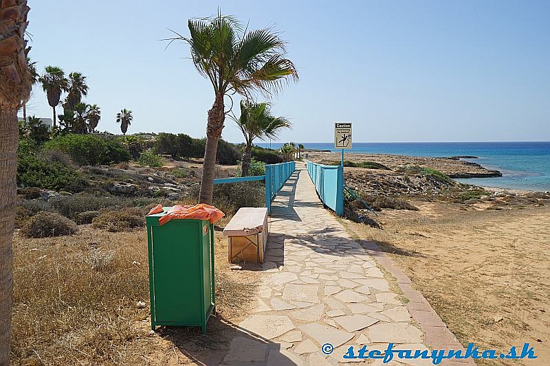 Agia Napa, pri Love bridge