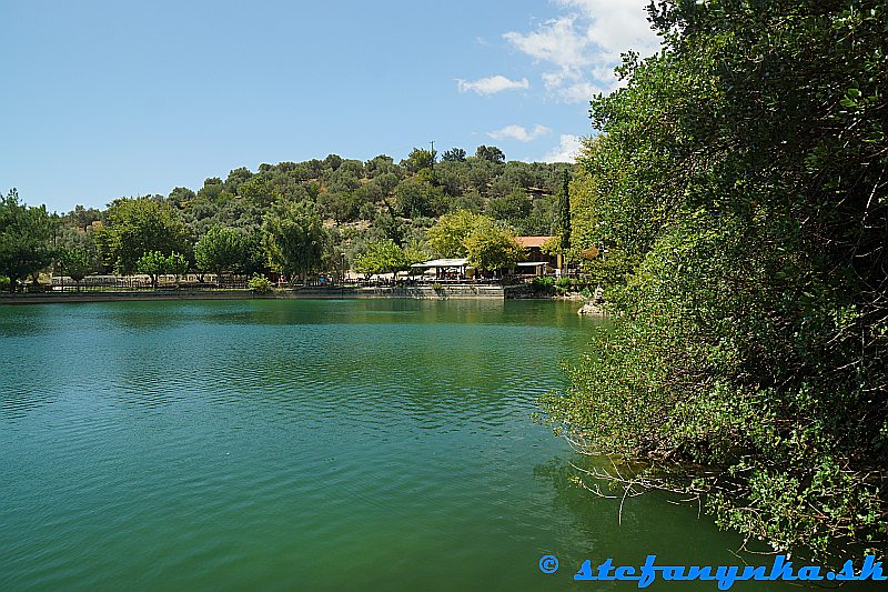 Votomos lake (alebo aj jazero Zaros)