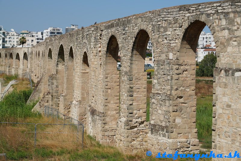 Larnaka - Aquadukt Kamares Larnaka - Aquadukt Kamares