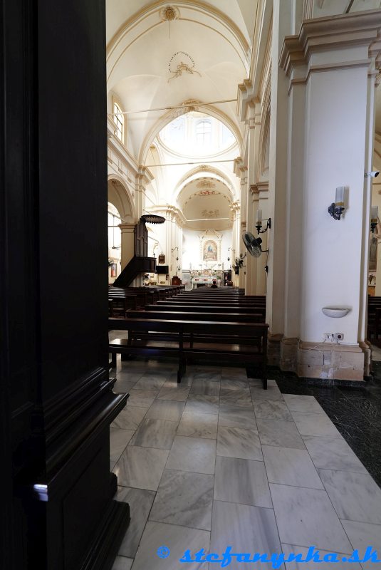 Larnaka. St Mary of Graces Catholic Church - Terra Santa Larnaka. St Mary of Graces Catholic Church - Terra Santa