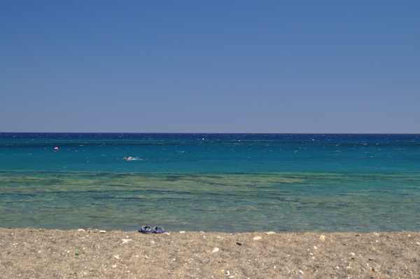 More pri hoteli Blue Sea, Ierapetra. To svetlé v mori sú platá