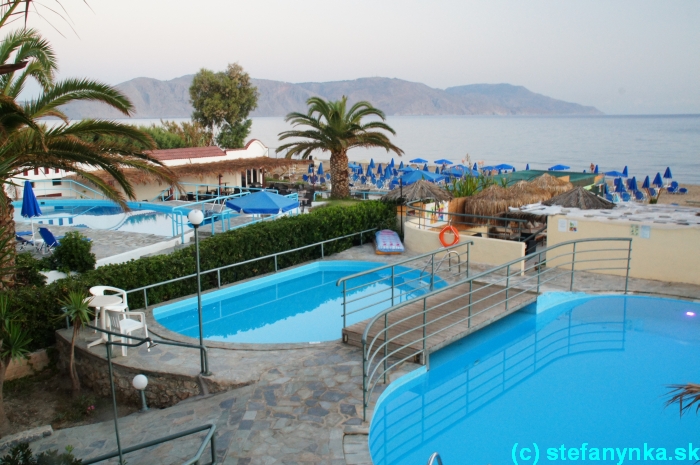 Hotel Sandy Beach v stredisku Kavros na Kréte