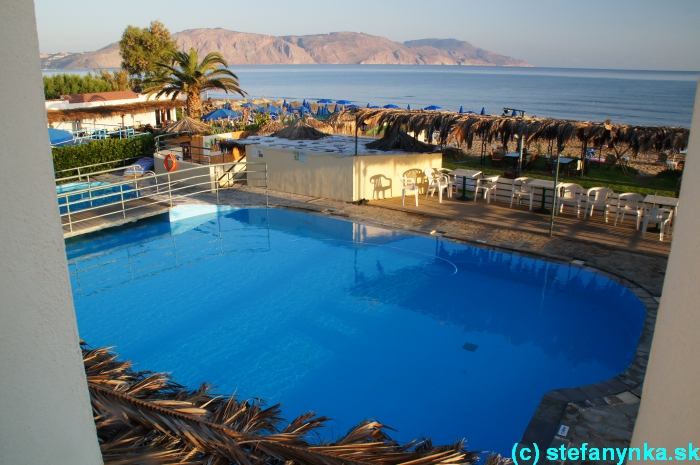 Hotel Sandy Beach v stredisku Kavros na Kréte