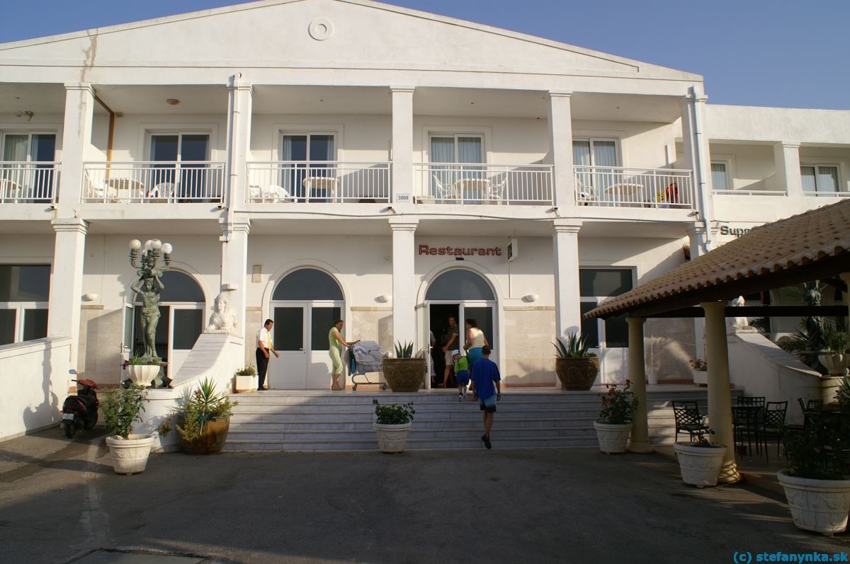 Jedáleň hotela Palm Beach, Corfu