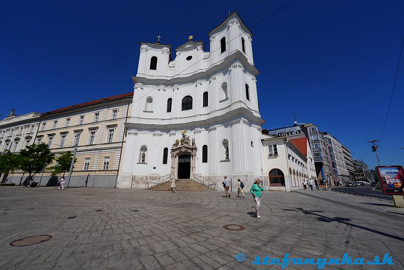 Bratislava. Kostol sv. Jána z Mathy (Trojička alebo Trojičný kostol)