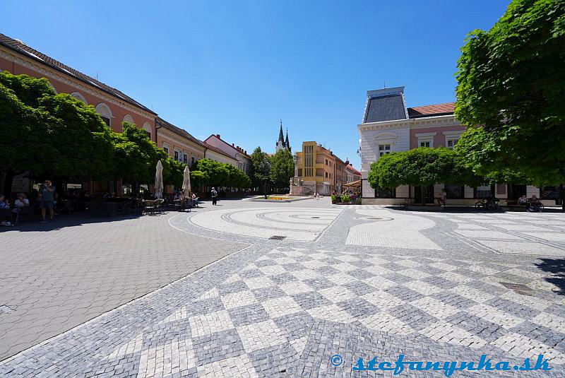 Komárno. Nám gen. Klapku