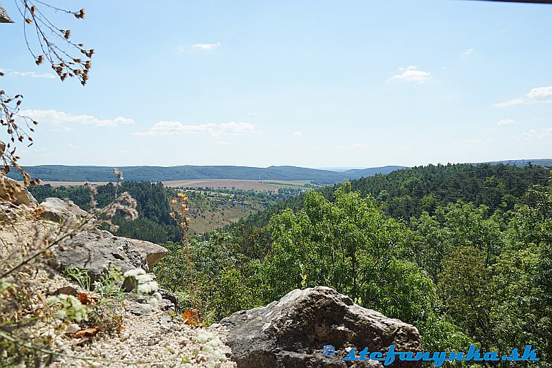 Dobrovodský hrad