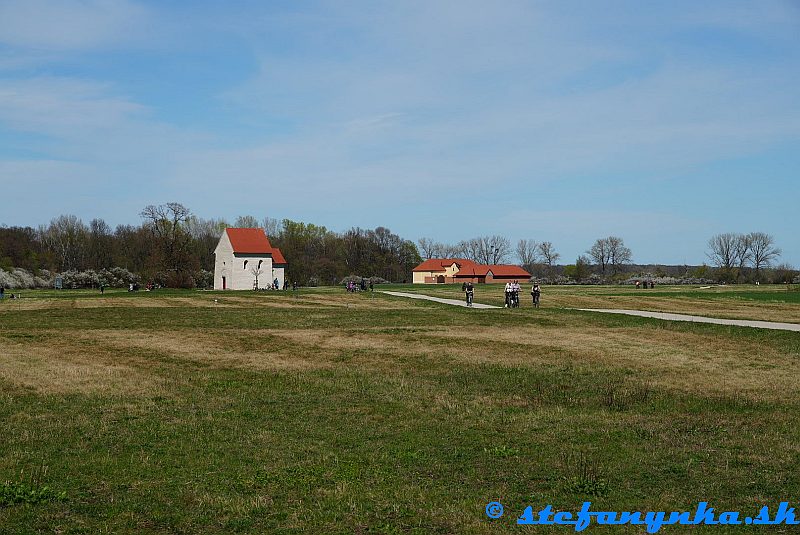 Holíč. Kostol Margity Antiochijskej a Kačenáreň